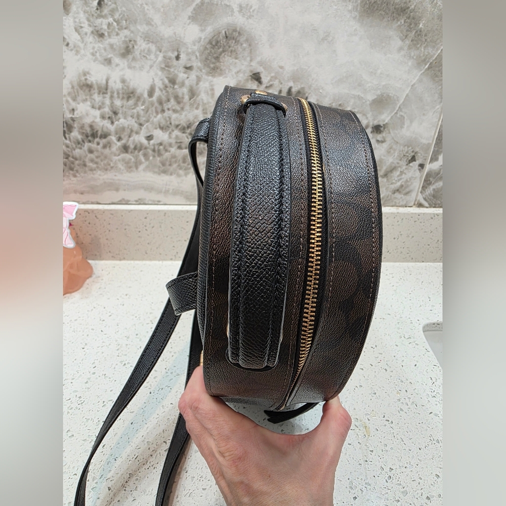 Coach Jordyn Black Leather And Signature "C" Colorblock Backpack - Like New! - Picture 7 of 13